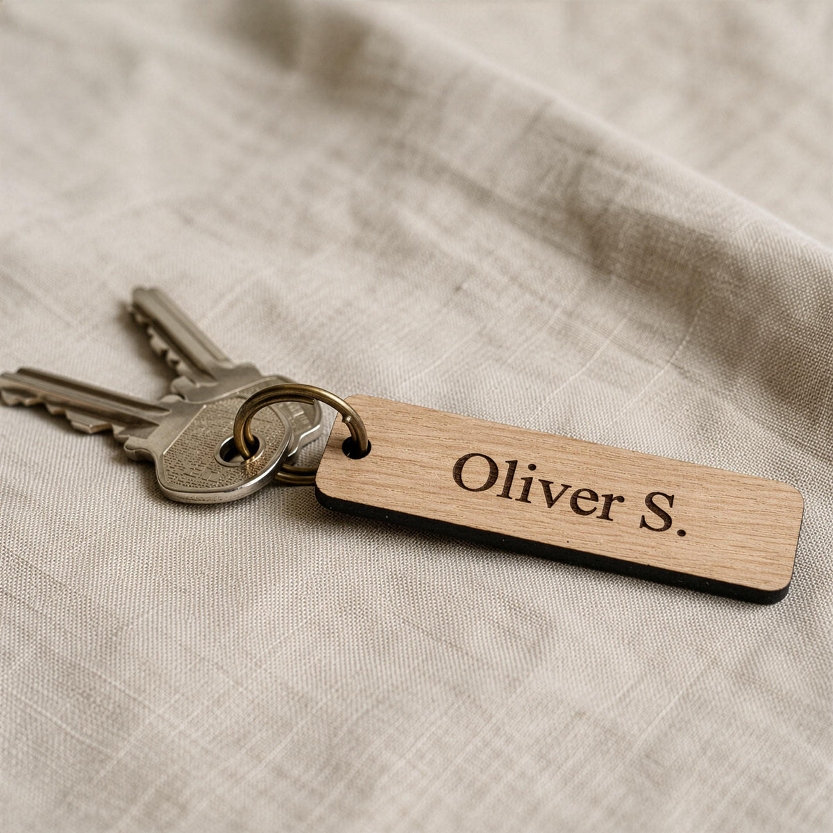 Personalised Wooden Wedding Place Names | Engraved Oak Name Tags | Double-Sided Place Cards & Keepsake Wedding Favours